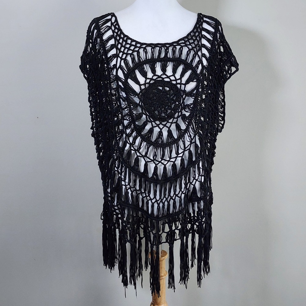 Crochet‎ Fringe Poncho Top 1X 2X Black Open Knit Witchy Festival Whimsigoth Goth